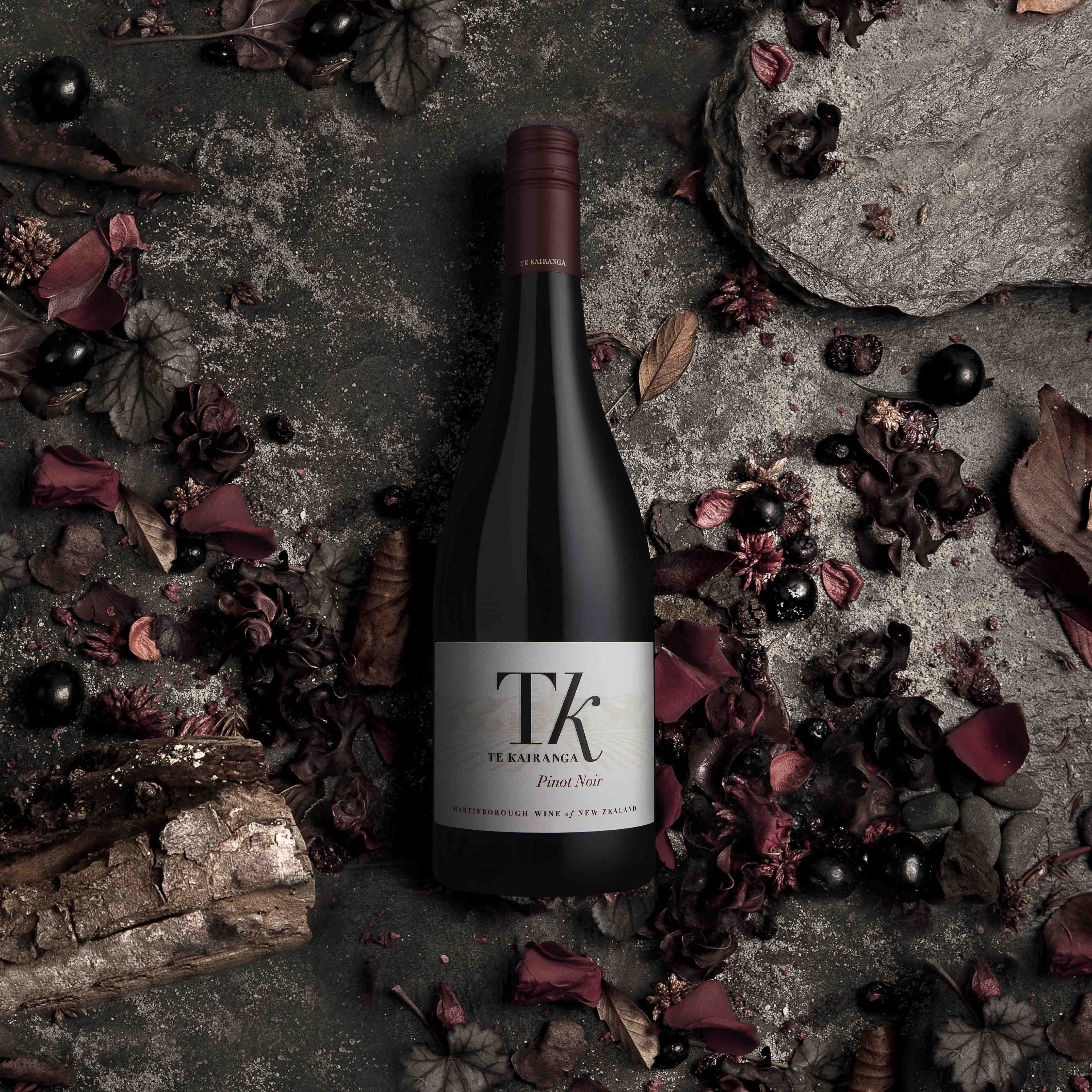 Te Kairanga Estate Pinot Noir 2022